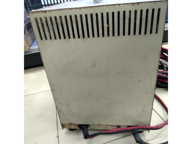 【ワケアリ】GSユアサ ZLC12-35A バッテリーチャージャー