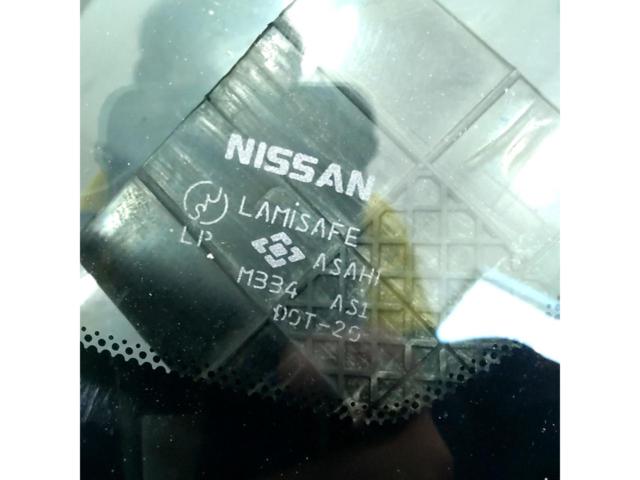 日産 ER34 スカイライン 4ドア 純正 フロントガラス