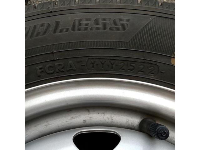 For mini trucks/mini vans!
Manufacturer unknown
Steel multi-wheel + YOKOHAMA
ICE
GUARD
iG91