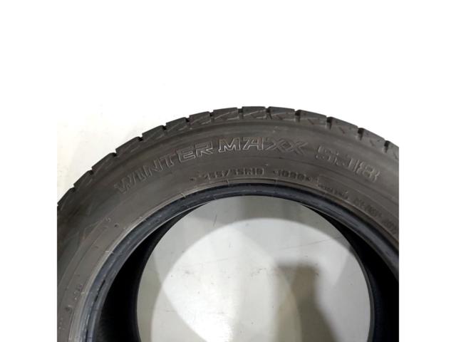 DUNLOP WINTER
MAXXS
SJ8