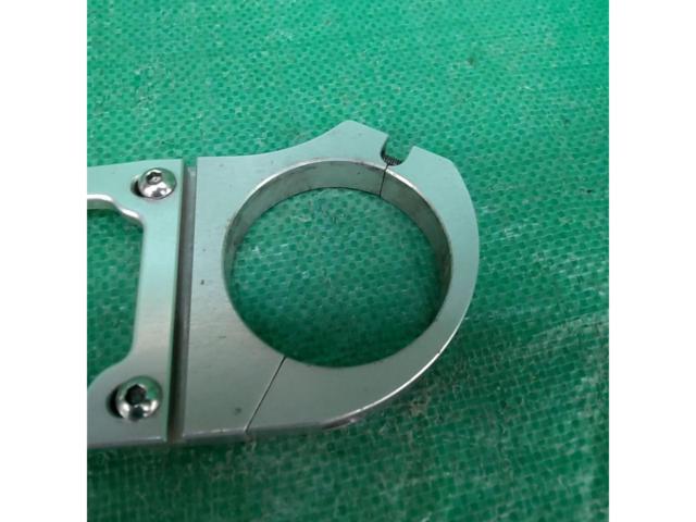 Other front fork stabilizers
Zephyr 1100/XJR1200/XJR1300 etc.