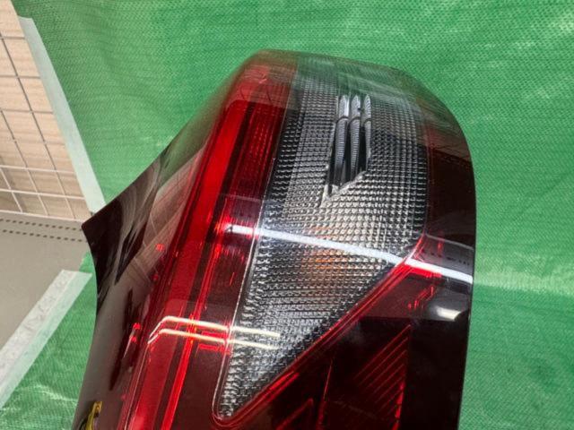 【日産純正】テールレンズ ※外側/左側のみ エクストレイル/T33