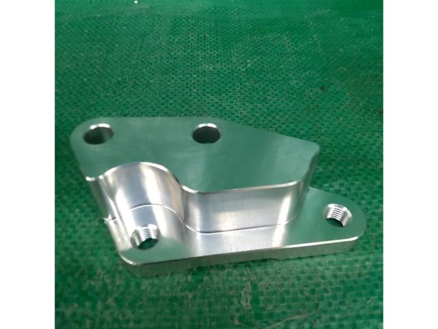 ACTIVE Caliper Support
(Brembo
(Compatible with 40mm pitch and large rotor diameter)
26.5mm offset specification
GSX1100S (FE not available)
