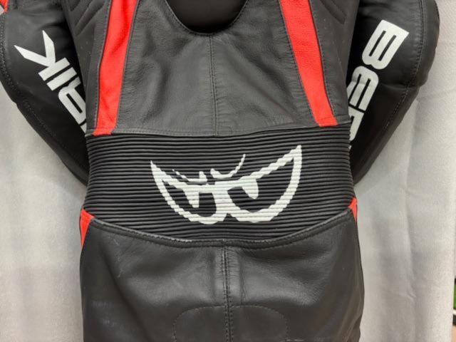 ☆値下げしました☆ BERIK RACE-DEP 2.0 Mサイズ(お客様情報)