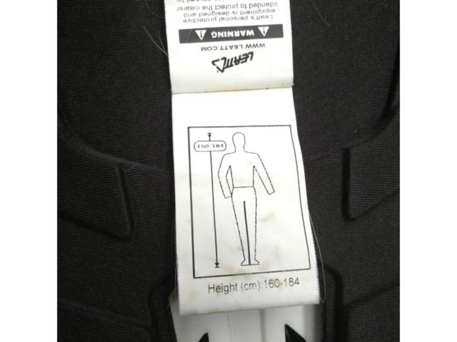 Leatt (Liat)
Chest
Protector
Twenty five
ROX