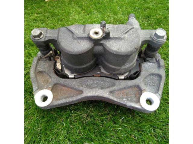 Front only - Subaru genuine parts
WRX
S4
Genuine brake caliper