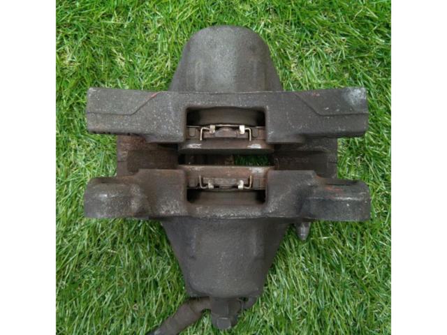 TOYOTA (Toyota)
Mark Ⅱ / JZX110
Genuine
Rear brake caliper
Right and left
2 split