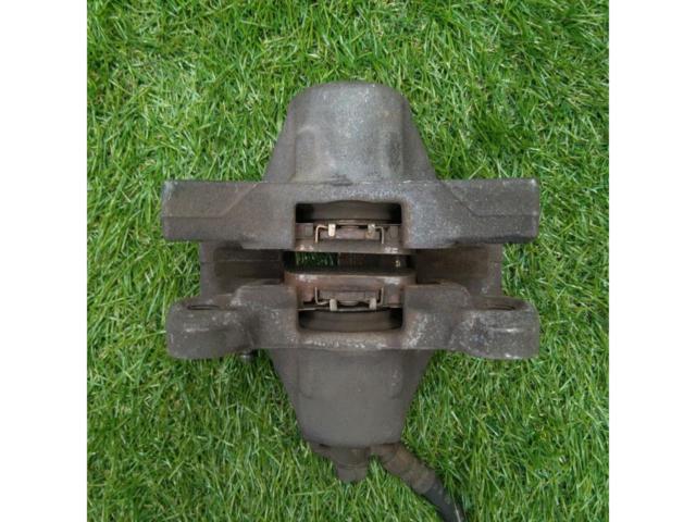 TOYOTA (Toyota)
Mark Ⅱ / JZX110
Genuine
Rear brake caliper
Right and left
2 split