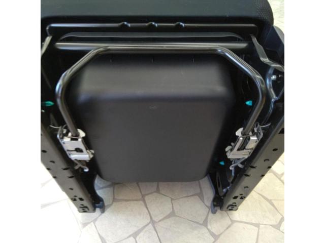 Passenger side Suzuki genuine part
MR31S / Hustler
Genuine sheet