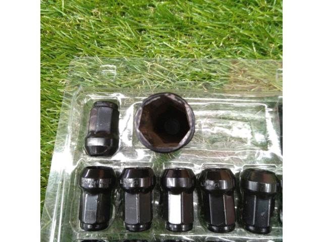 Unknown Manufacturer
Peptagon (7-sided) mounting nuts
20-piece set