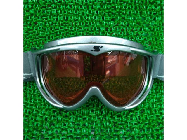 SWANS
Goggles
double lens with fog-resistant coating.
Sparkle Pink