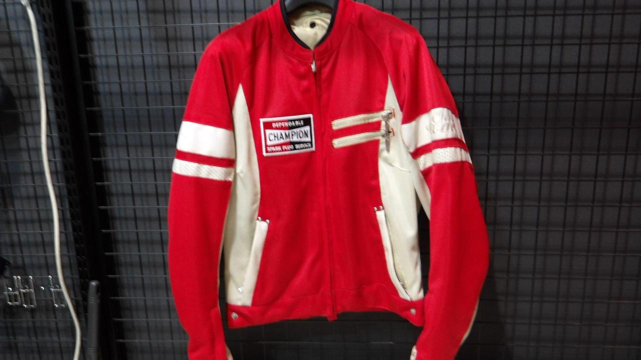 Size: Women's MCVJ-619
Mesh jacket