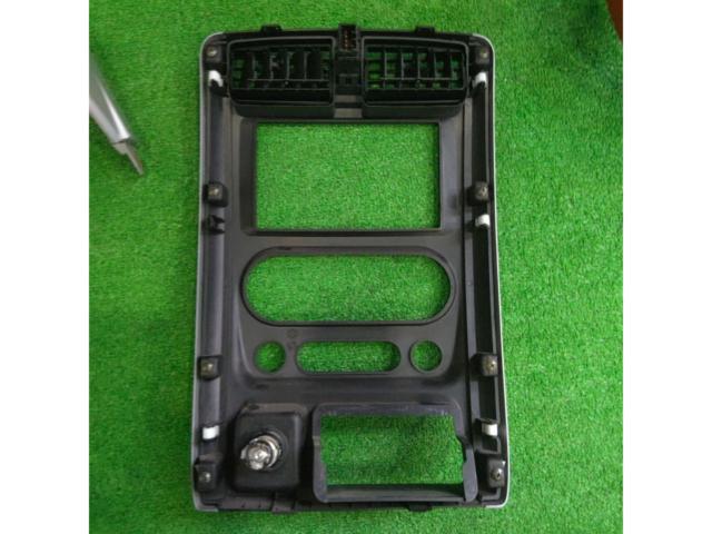 【スズキ純正(SUZUKI)】JB23W系ジムニー 純正オーディオパネル