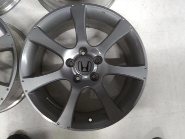 Wheels only, genuine Honda parts.
RB1
Odyssey late
Absolute
Alloy Wheels