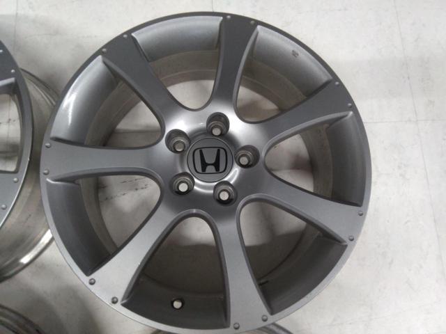 Wheels only, genuine Honda parts.
RB1
Odyssey late
Absolute
Alloy Wheels