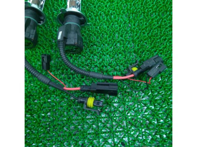 Bargain! Unknown Manufacturer H4/HID Bulb