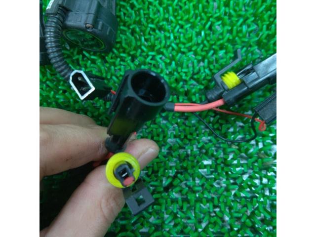 Bargain! Unknown Manufacturer H4/HID Bulb