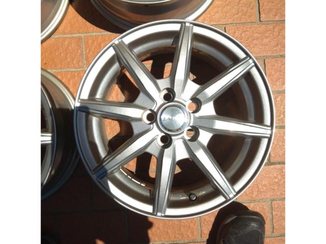 Wheels only: YOKOHAMA
LAYCEA
Spoke wheels