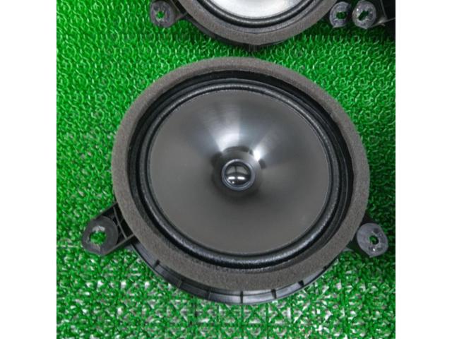 [Toyota original
(Made by Pioneer)
Speaker
4 pieces set