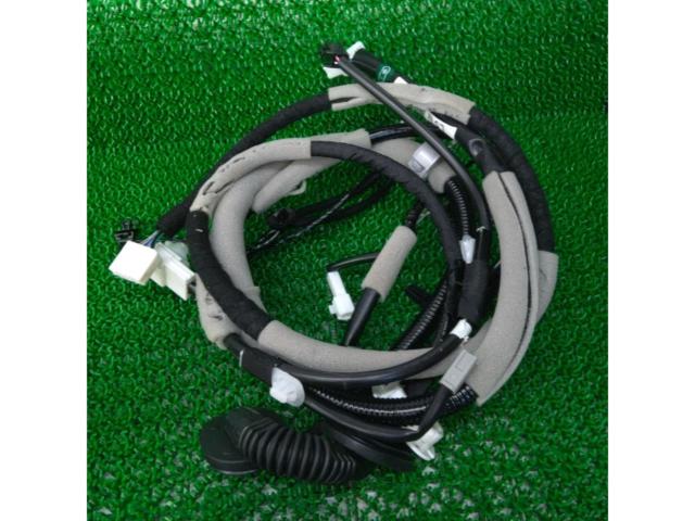 【ダイハツ純正】S700V/ハイゼットカーゴ バックドアハンドル&ハーネスセット