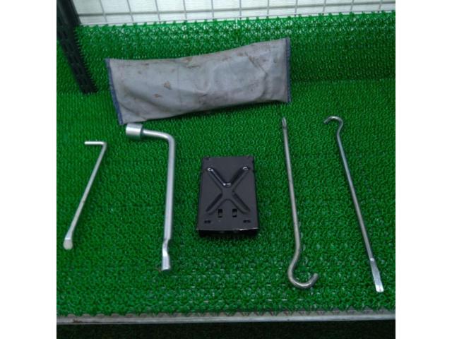 ワケアリ!【トヨタ純正】車載工具セット