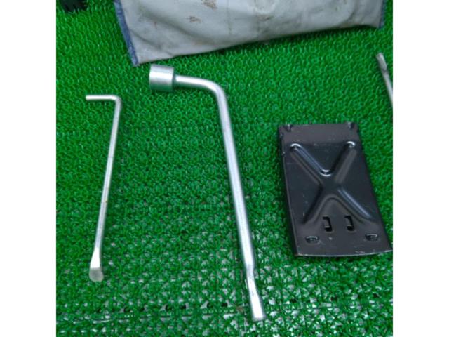 ワケアリ!【トヨタ純正】車載工具セット