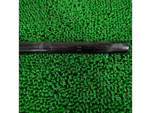 ※ステム・レバークランプ痕、バーエンドカット有り THOMSON 型番不明 Φ31.8mm 幅約600mmカーボンフラットハンドルバー