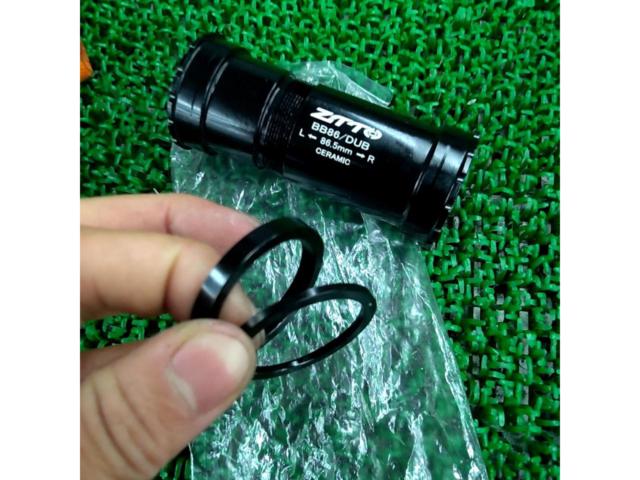 ZTTO BB86/SRAM 86.5mm セラミックBB