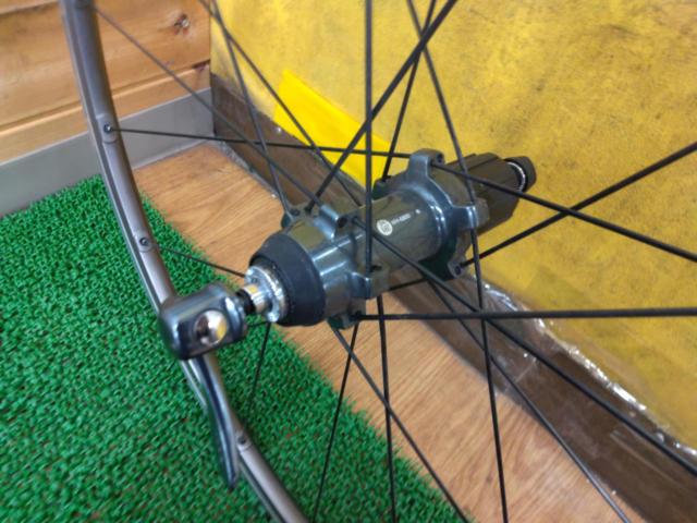 SHIMANO WH-6800 700C クリンチャー&チューブレスアルミホイールホイール 前後セット