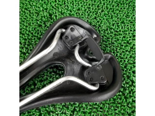 selle smp HELL サドル