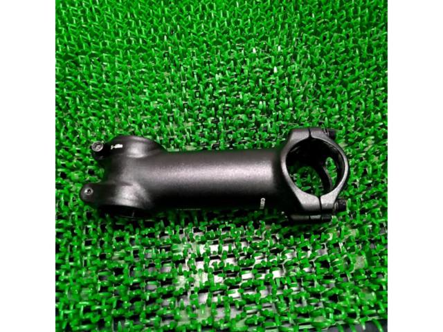 31.8Φ/100mm/7° cannondale THREE ステム ブラック
