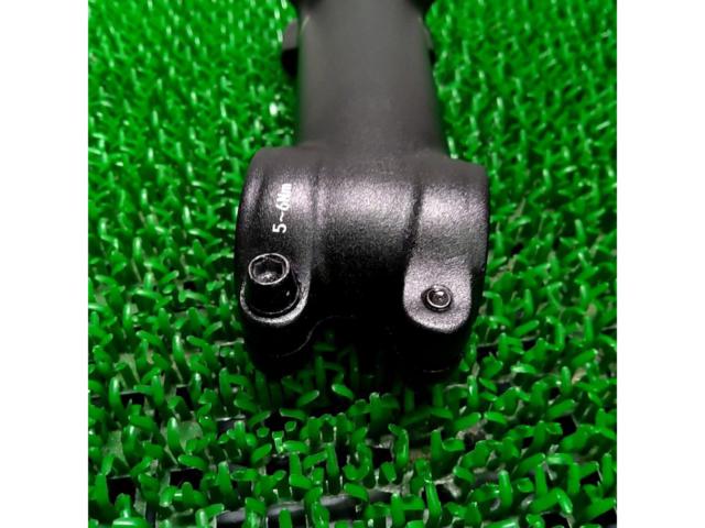 31.8Φ/100mm/7° cannondale THREE ステム ブラック