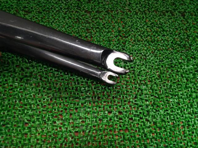 コラム長:270mm/エンド幅:100mm/700C対応 メーカー不明 カーボンフォーク アルミコラム 1-1/4