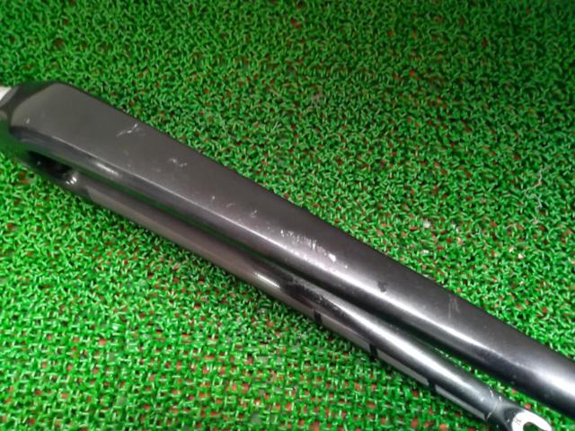コラム長:270mm/エンド幅:100mm/700C対応 メーカー不明 カーボンフォーク アルミコラム 1-1/4