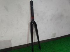 コラム長210mm/エンド幅100/700C対応 メーカー不明 フルカーボンフロントフォーク 1-1/8