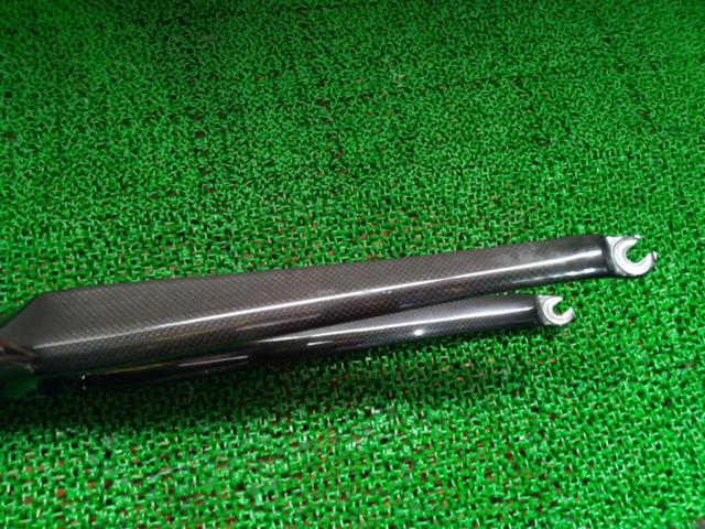 コラム長210mm/エンド幅100/700C対応 メーカー不明 フルカーボンフロントフォーク 1-1/8