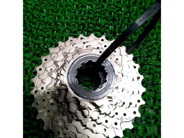 9s/11-28 SHIMANO CS-HG61-9 スプロケット