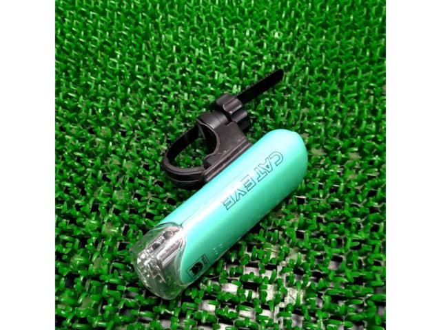 ※バンド締付部動き渋い CATEYE 電池式フロントライト グリーン