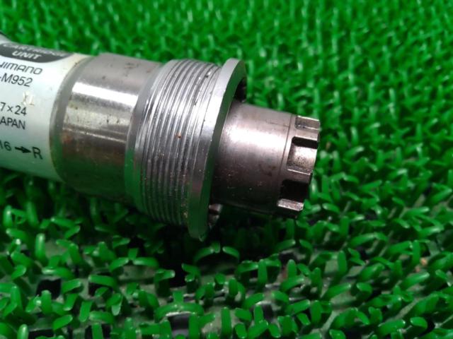 オクタリンク BC1.37×24 116mm SHIMANO BB-M952 ボトムブラケット