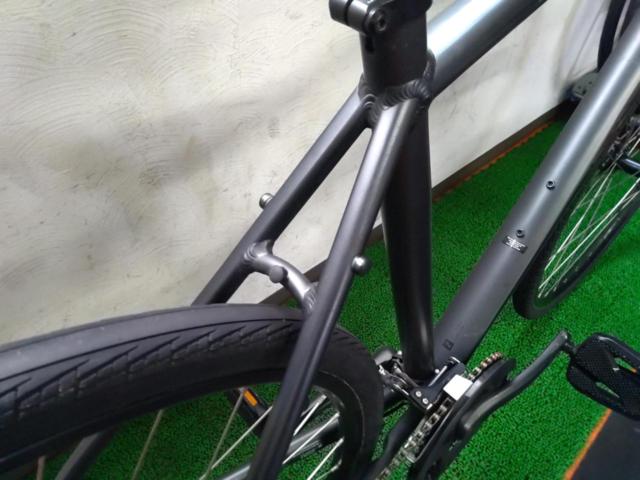 TREK FX2 DISC 2022モデル 700x35C 2x9S アルミクロスバイク ブラック 参考サイズ180～/ROCKBROS RHL1000 充電式フロントライト ステム固定台座付き
