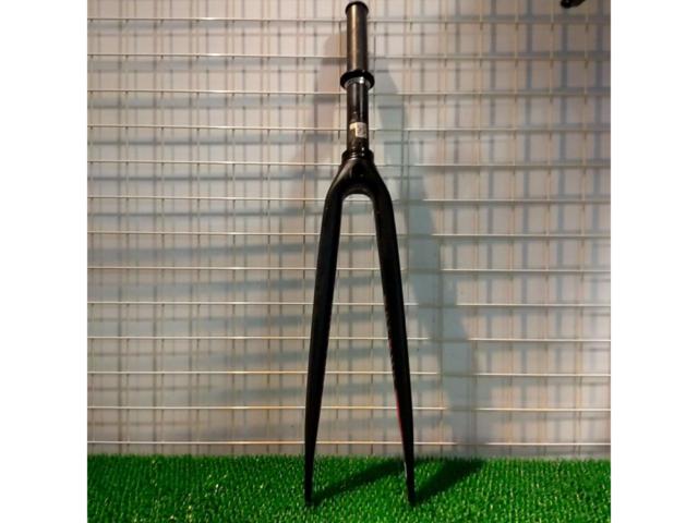 コラム長240mm/エンド幅100mm/700C CANYON 700C カーボンリジッドフォーク ブラック