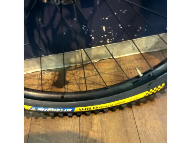 メーカー不明リム+SHIMANO HB-MT400-Bハブ 29インチ センターロックディスクブレーキ対応 ホイール フロントのみ1本