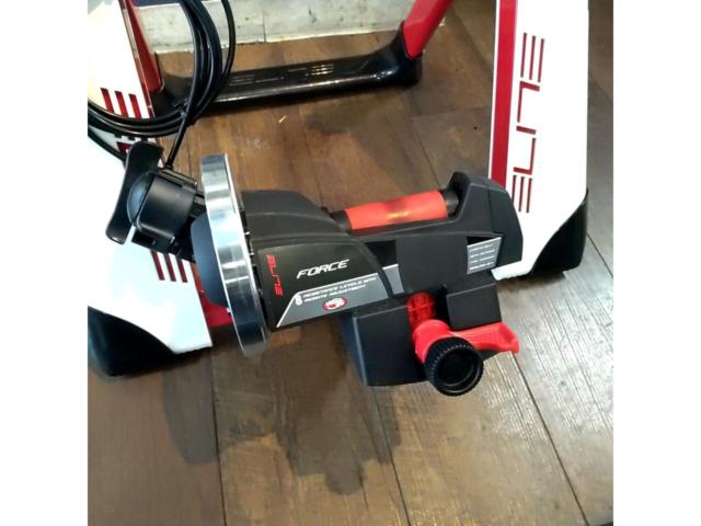 ELITE NOVO FORCE 負荷調整式 サイクルトレーナー ホワイト×レッド