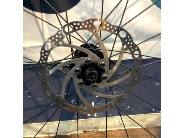 AXIS SPORT 700C ディスクブレーキ対応 アルミクリンチャーホイール 前後セット