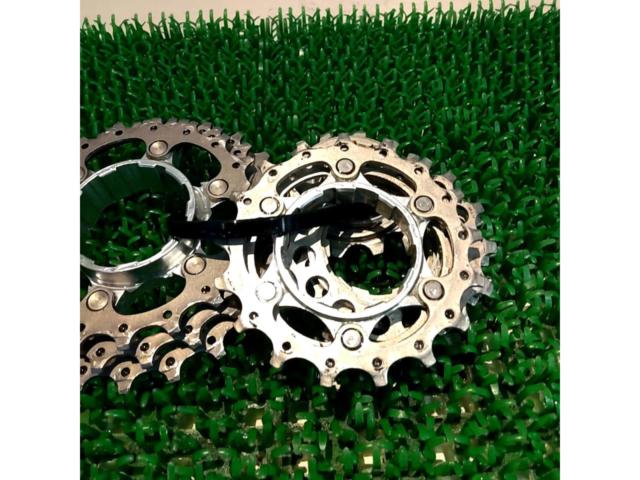 9S/12-23T SHIMANO DURA-ACE CS-7700 カセットスプロケット