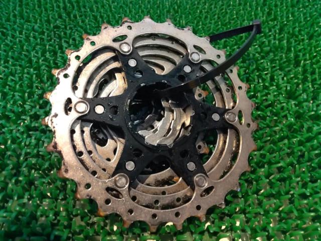 11S/11-28T SHIMANO 105 CS-5800 カセットスプロケット