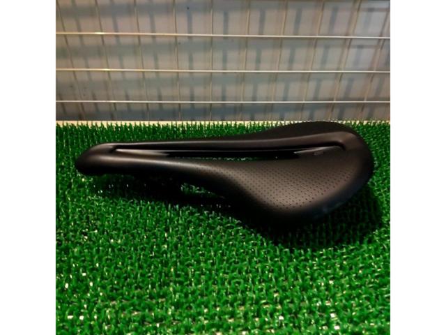 BONTRAGER VERSE ELITE サドル ブラック 145mm