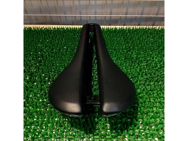 BONTRAGER AEOLUS COMP サドル ブラック 145mm