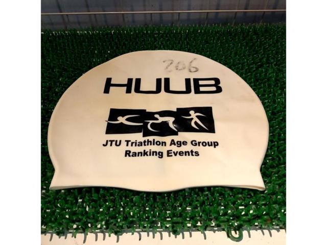 HUUB JTCロゴ トライアスロン スイムキャップ ホワイト