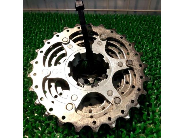 10S/12-25T SHIMANO 105 CS-5700 カセットスプロケット